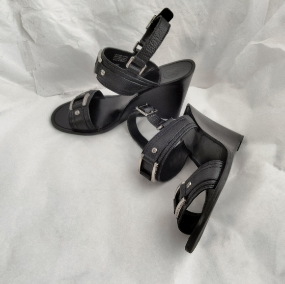 Tory Burch Carys Leather Wedges size 9M - Picture 8 of 16